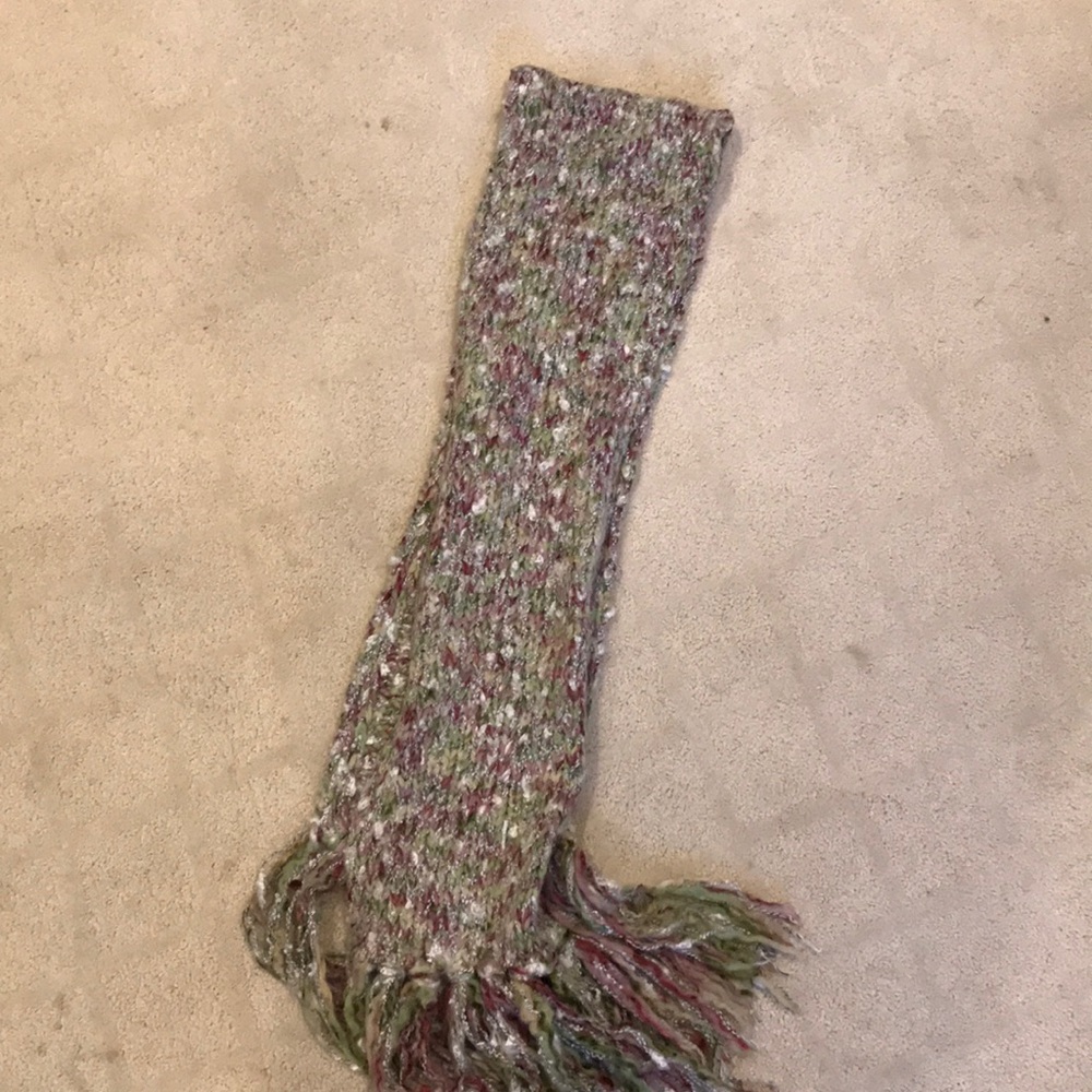 Sweater - Picture 4 of 4